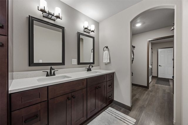 614 Hillside Drive, Tiffin, IA 52340