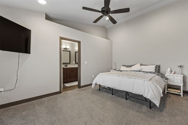 614 Hillside Drive, Tiffin, IA 52340