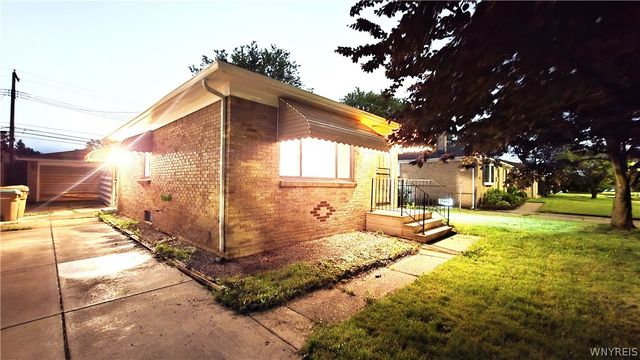 841 George Urban Boulevard, Cheektowaga, NY 14225