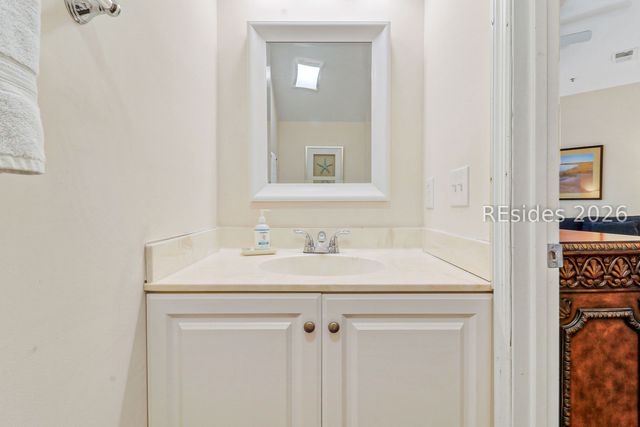 19 Lemoyne Ave Apt 23, Hilton Head Island, SC 29928