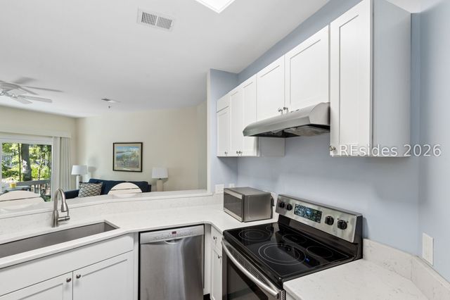 19 Lemoyne Ave Apt 23, Hilton Head Island, SC 29928
