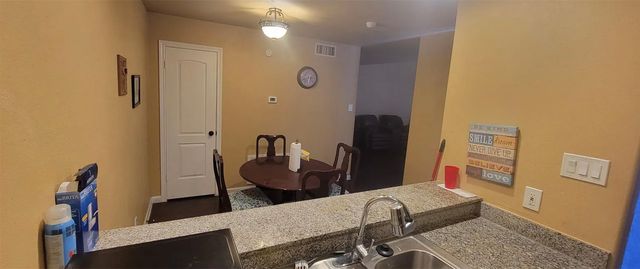 5516 Boca Raton Boulevard 310, Fort Worth, TX 76112