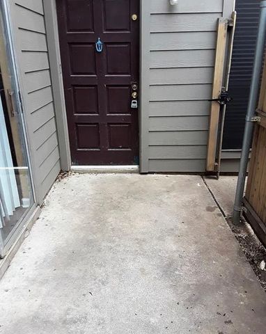 5516 Boca Raton Boulevard 310, Fort Worth, TX 76112