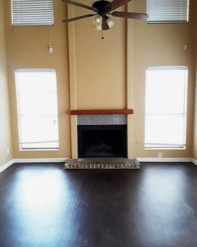 5516 Boca Raton Boulevard 310, Fort Worth, TX 76112