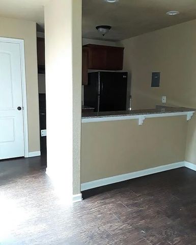 5516 Boca Raton Boulevard 310, Fort Worth, TX 76112