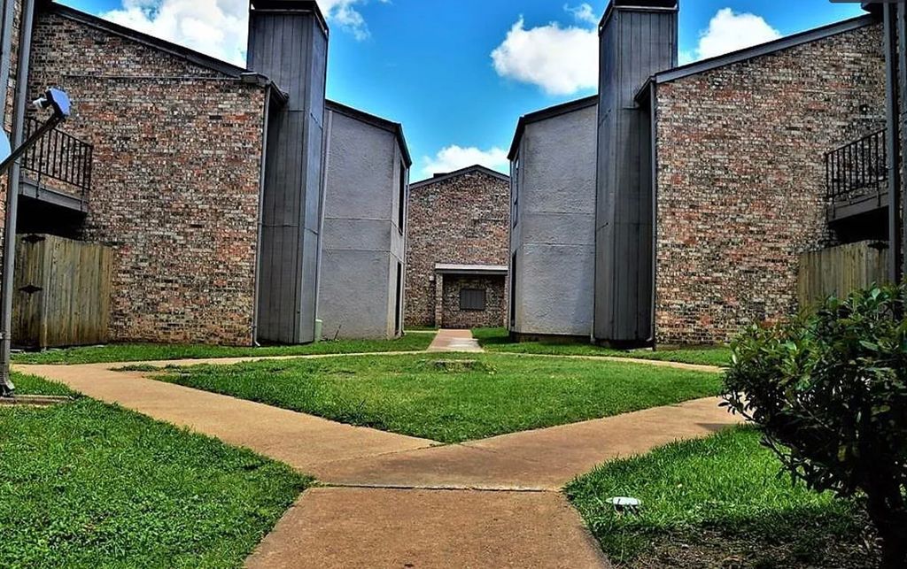 5516 Boca Raton Boulevard 310, Fort Worth, TX 76112