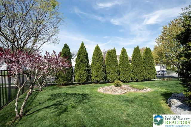 1941 Grigio Place, Bethlehem Twp, PA 18045