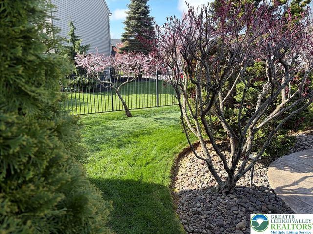 1941 Grigio Place, Bethlehem Twp, PA 18045