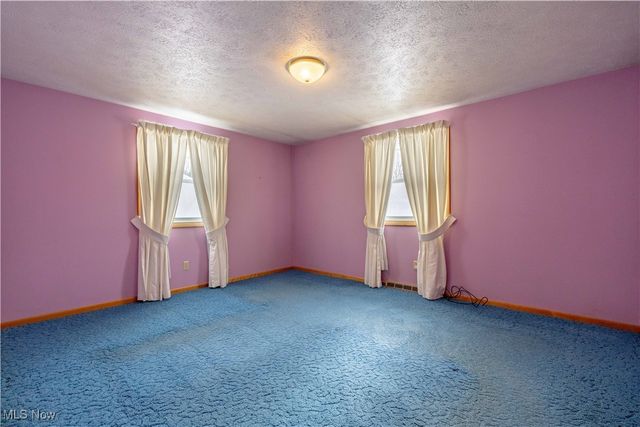 5611 Cherokee Avenue NW, North Canton, OH 44720