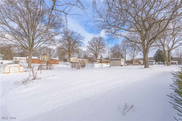 5611 Cherokee Avenue NW, North Canton, OH 44720