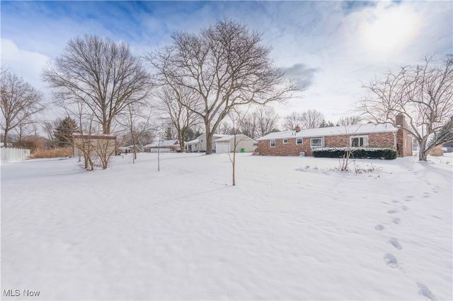 5611 Cherokee Avenue NW, North Canton, OH 44720