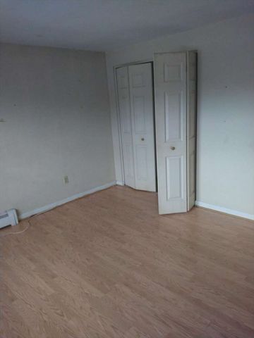 367 Hildreth St. 33, Lowell, MA 01850