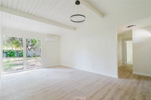 7704 Calvin Avenue, Reseda, CA 91335