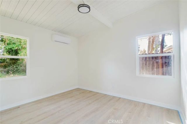 7704 Calvin Avenue, Reseda, CA 91335