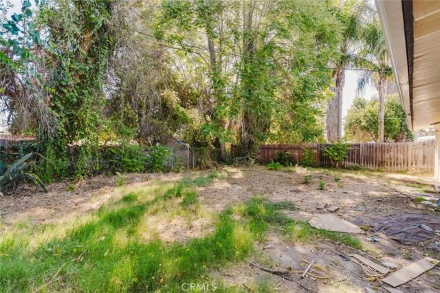 7704 Calvin Avenue, Reseda, CA 91335