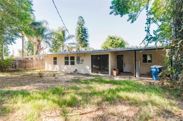 7704 Calvin Avenue, Reseda, CA 91335