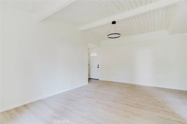 7704 Calvin Avenue, Reseda, CA 91335