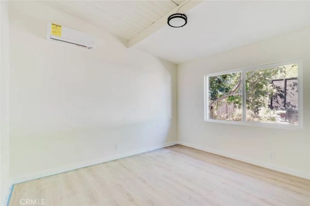 7704 Calvin Avenue, Reseda, CA 91335