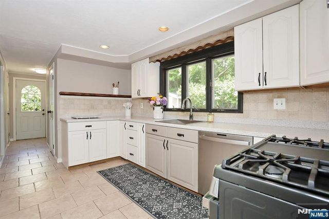 153 Bergen Avenue, Waldwick, NJ 07463