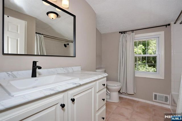 153 Bergen Avenue, Waldwick, NJ 07463
