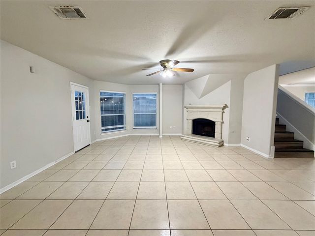 6827 Autumn Thistle Drive, Katy, TX 77449