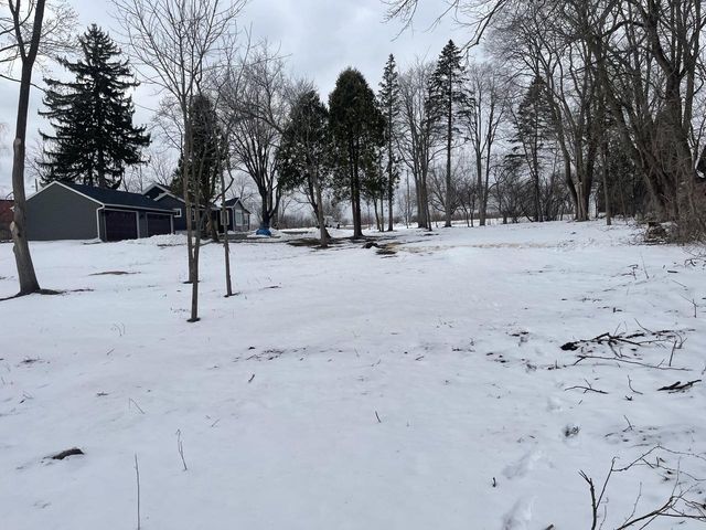 20365 W National AVENUE, New Berlin, WI 53146