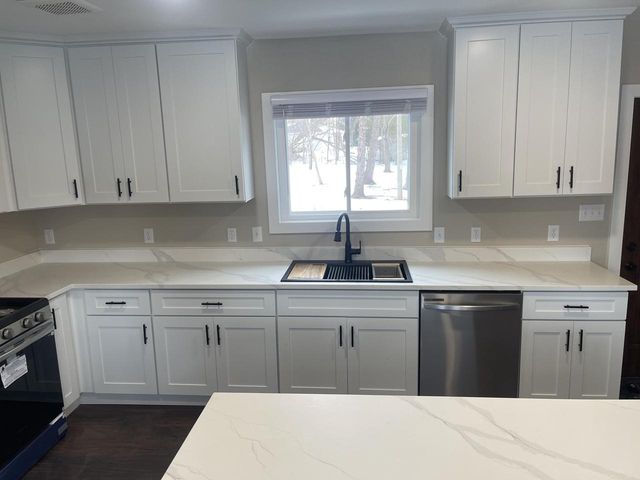 20365 W National AVENUE, New Berlin, WI 53146