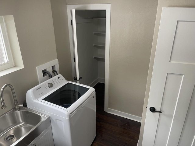 20365 W National AVENUE, New Berlin, WI 53146