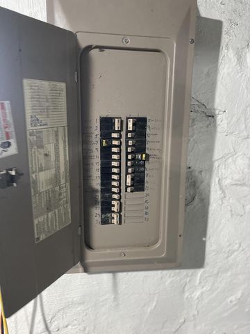 20365 W National AVENUE, New Berlin, WI 53146