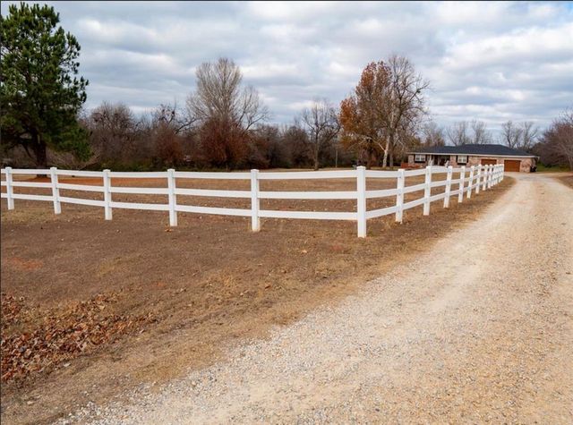 14741 NE 63rd Street, Choctaw, OK 73020