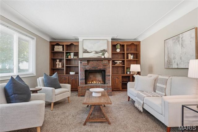 2908 Westminister Drive, St Charles, MO 63301