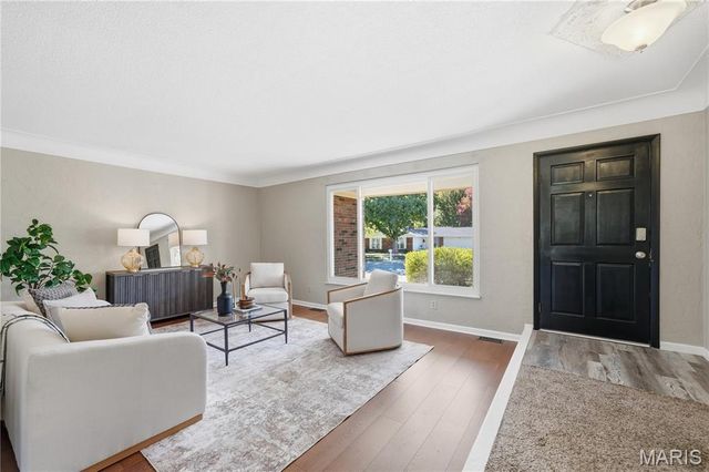 2908 Westminister Drive, St Charles, MO 63301