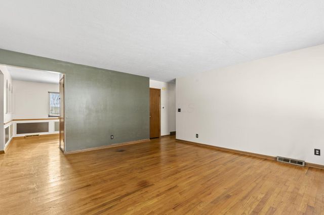 1705 Ivyhill Loop S, Columbus, OH 43229