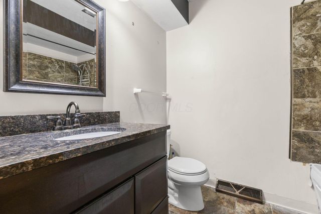 1705 Ivyhill Loop S, Columbus, OH 43229