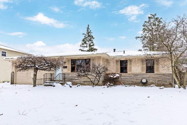 1705 Ivyhill Loop S, Columbus, OH 43229