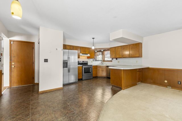 1705 Ivyhill Loop S, Columbus, OH 43229