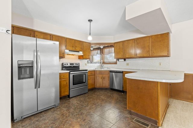 1705 Ivyhill Loop S, Columbus, OH 43229