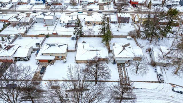 1705 Ivyhill Loop S, Columbus, OH 43229