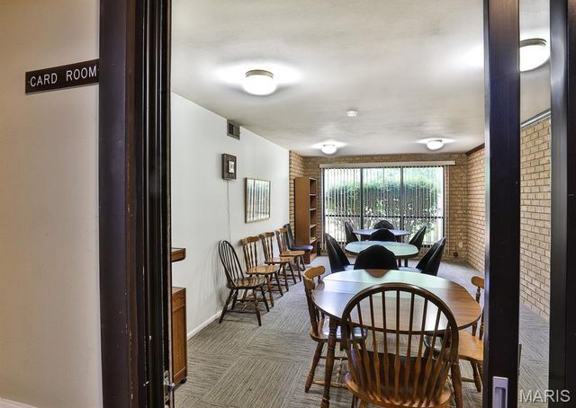 444 N Clay Avenue 1B, St Louis, MO 63122