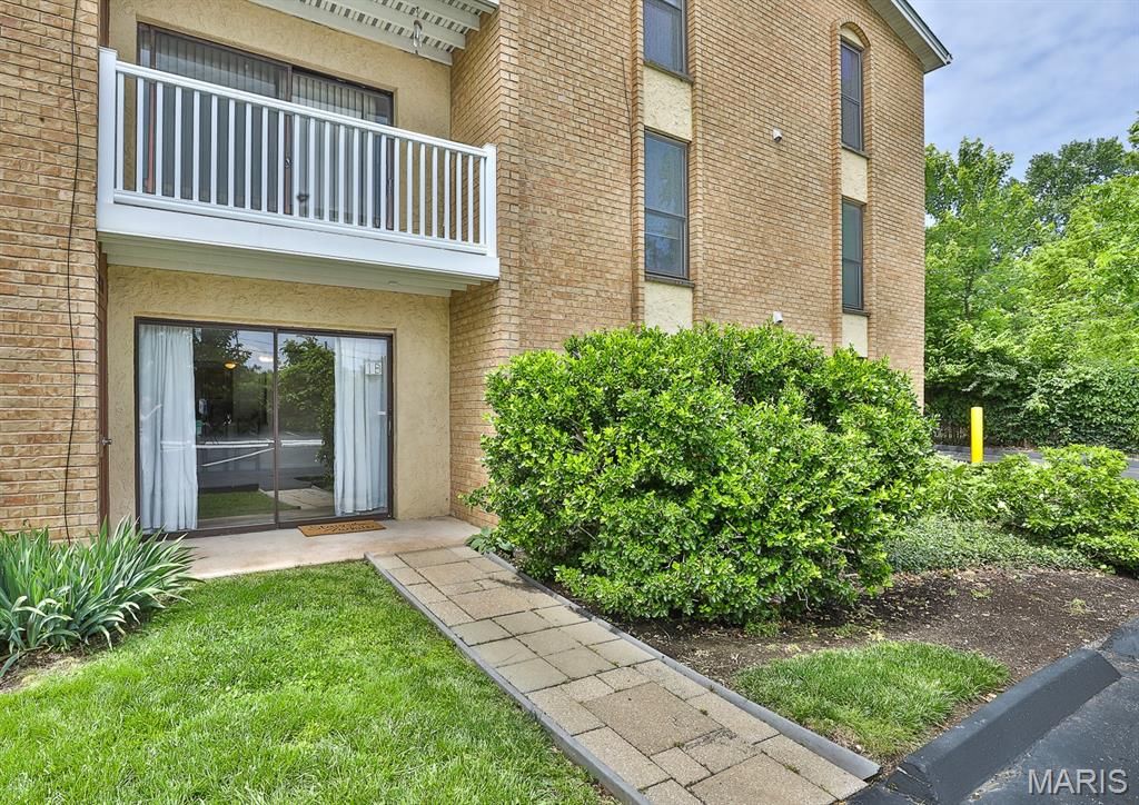 444 N Clay Avenue 1B, St Louis, MO 63122