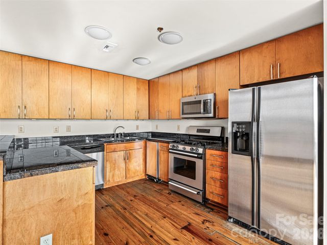 100 Coxe Avenue 408, Asheville, NC 28801