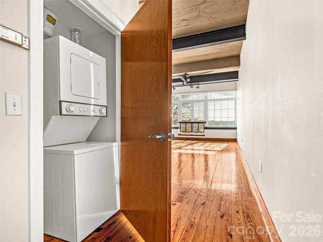 100 Coxe Avenue 408, Asheville, NC 28801