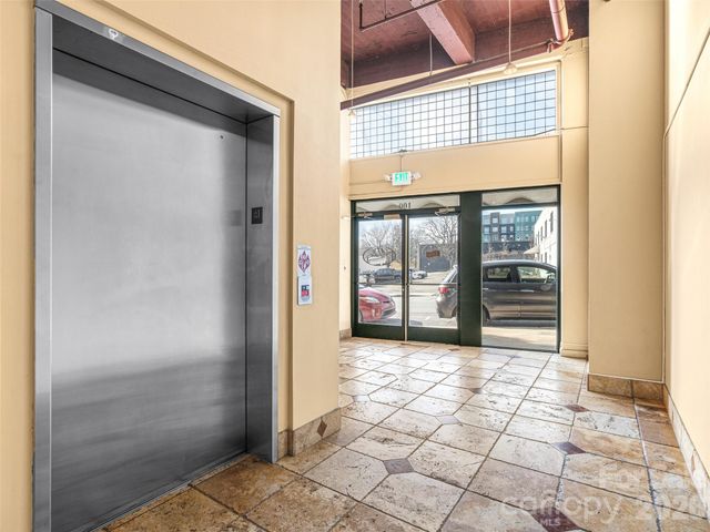 100 Coxe Avenue 408, Asheville, NC 28801