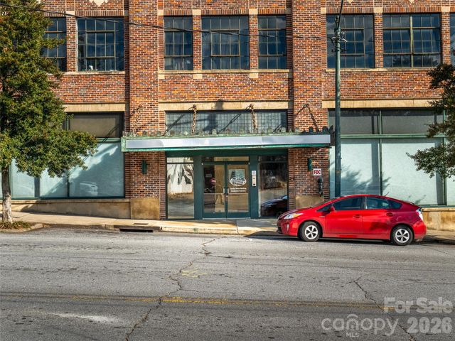 100 Coxe Avenue 408, Asheville, NC 28801