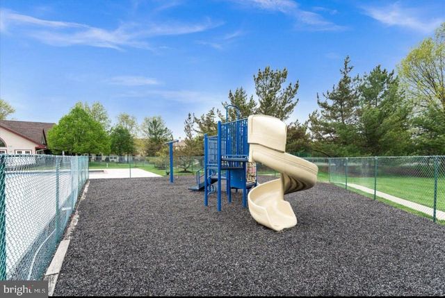 3228 SAYRE DR, Princeton, NJ 08540