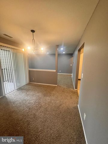 3228 SAYRE DR, Princeton, NJ 08540