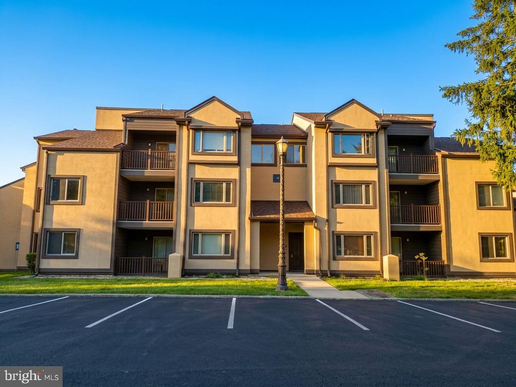 3228 SAYRE DR, Princeton, NJ 08540