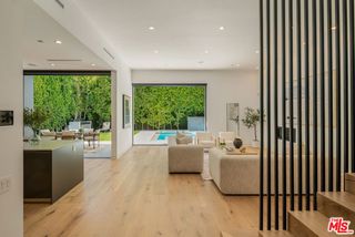 637 N Crescent Heights Boulevard, Los Angeles, CA 90048