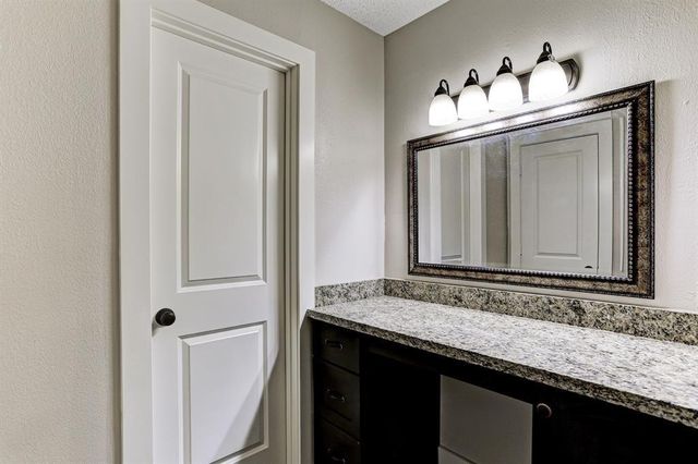 1827 Riverwood Trail, Spring, TX 77386