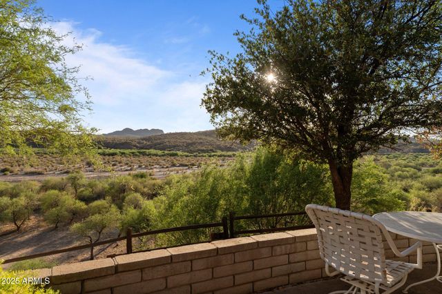 27610 W Gill Road, Morristown, AZ 85342